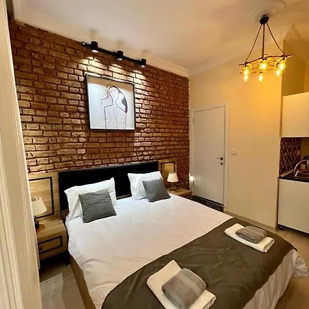 Taksim Deluxe Flat